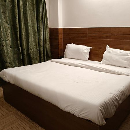 Hotel Kailash Residency Дехрадун Екстериор снимка